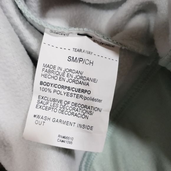 Under Armour cold gear NWT chenille logo front pullover woman's size small - Picture 5 of 8